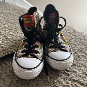 “Looney Tunes” Converse All Star HiTops